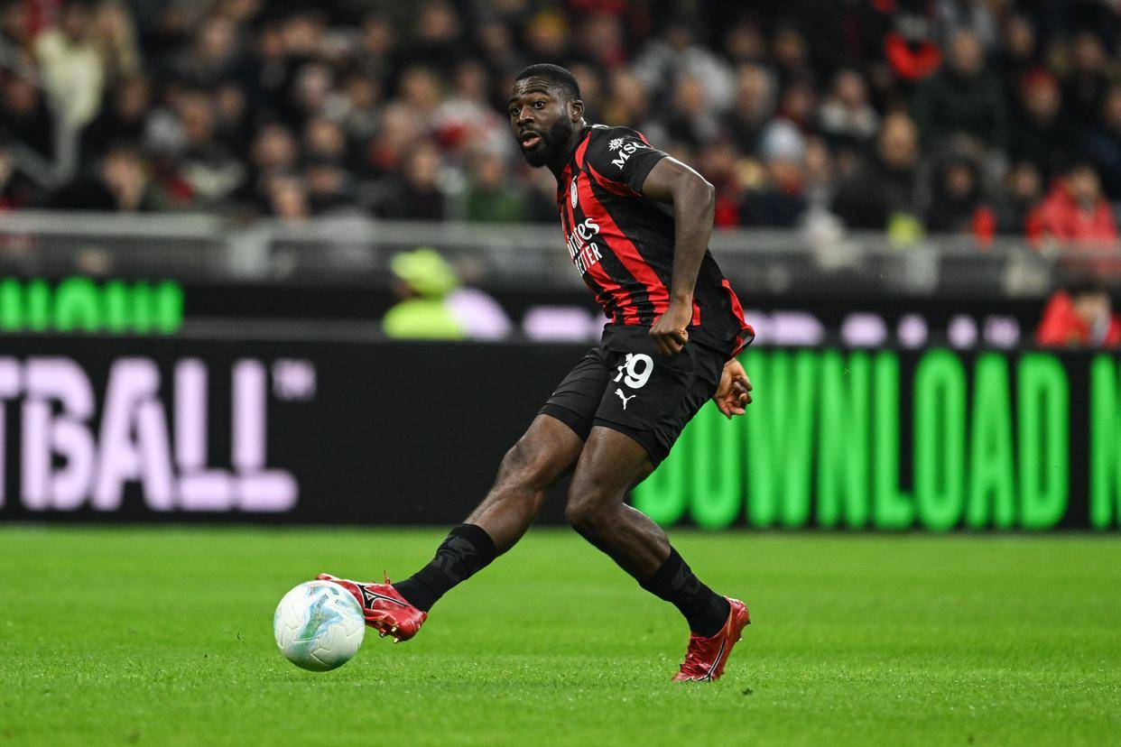 扫地出门!AC米兰批准,4500万废柴转投英超!追逐西甲银靴