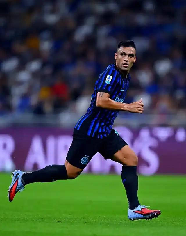 兄弟命运迥异!欧冠失利两极分化,哥哥被国米清洗,弟弟获尤文续约