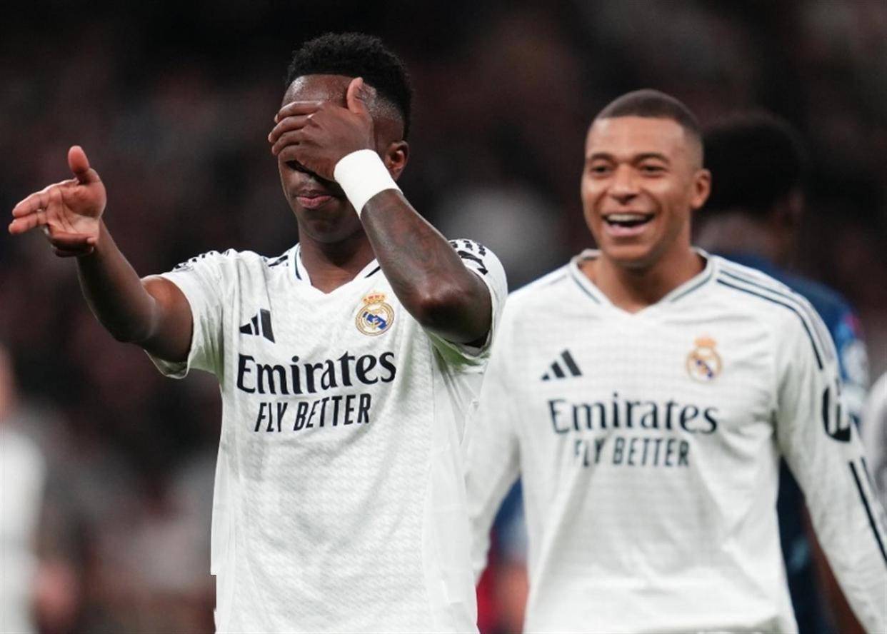 阿隆索成替罪羊?维尼修斯彻底复活,5场6球!逼宫皇马签天价合同