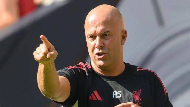 截胡阿森纳!利物浦豪赌法甲天才,中场补强锁定 18 岁妖人